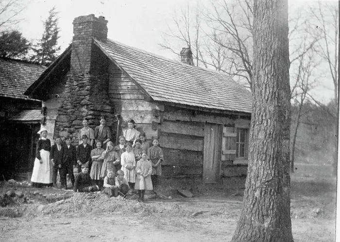 Framed Print : Mountaineers Cabin And Family of 15, 1913. Creator: Harris & Ewing. Mountaineers Cabin And Family of 15, 1913. Creator: Harris & Ewing Framed Print : Mountaineers Cabin And Family of 15, 1913. Creator: Harris & Ewing. Mountaineers Cabin And Family of 15, 1913. Creator: Harris & Ewing