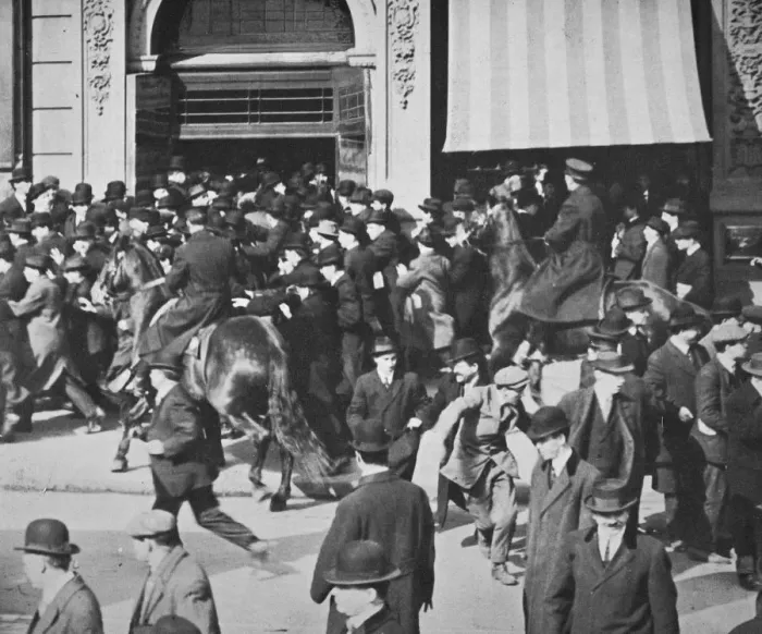 Framed Print : Mounted police disperse a crowd, Union Square, New York City, USA, late 19th or early 20th century Framed Print : Mounted police disperse a crowd, Union Square, New York City, USA, late 19th or early 20th century