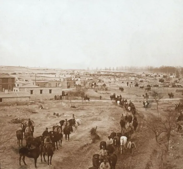 Framed Print : Mounted soldiers, Somme-Tourbe, northern France, c1914-c1918 Framed Print : Mounted soldiers, Somme-Tourbe, northern France, c1914-c1918