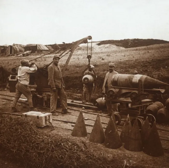 Framed Print : Moving shells with crane, Genicourt, northern France, c1914-c1918 Framed Print : Moving shells with crane, Genicourt, northern France, c1914-c1918