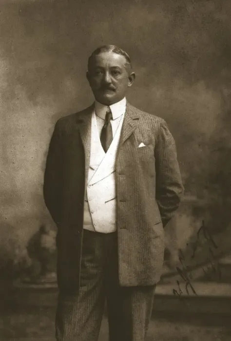 Framed Print : Mr H J King, 1911. Creator: Unknown Framed Print : Mr H J King, 1911. Creator: Unknown
