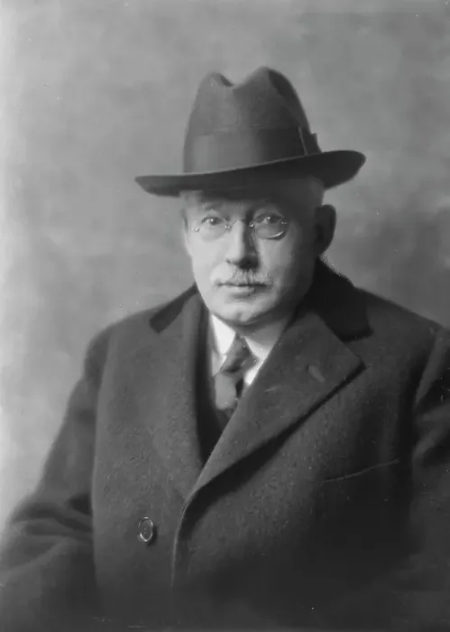 Framed Print : Mr. H.V. Jones, portrait photograph, 1918 Mar. 16. Creator: Arnold Genthe Framed Print : Mr. H.V. Jones, portrait photograph, 1918 Mar. 16. Creator: Arnold Genthe