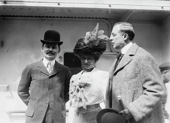 Framed Print : Mr. and Mrs. C.F. Bishop with Clifford Harmon, 1910. Creator: Bain News Service Framed Print : Mr. and Mrs. C.F. Bishop with Clifford Harmon, 1910. Creator: Bain News Service