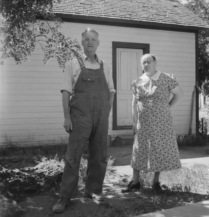 Framed Print : Mr. and Mrs. Chris Ament, dry land wheat farmers who survived... south of Quincy, Washington, 1939. Creator: Dorothea Lange