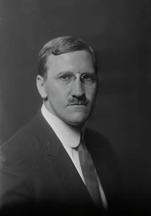 Framed Print : Mr. William J. Roberts, portrait photograph, 1918 Sept. 13. Creator: Arnold Genthe Framed Print : Mr. William J. Roberts, portrait photograph, 1918 Sept. 13. Creator: Arnold Genthe