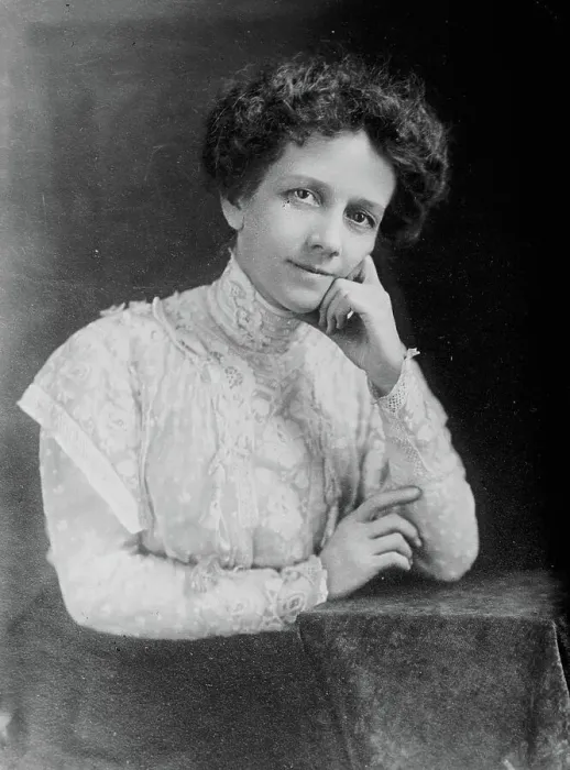 Framed Print : Mrs. Albion Fellows Bacon, between c1910 and c1915. Creator: Bain News Service Framed Print : Mrs. Albion Fellows Bacon, between c1910 and c1915. Creator: Bain News Service