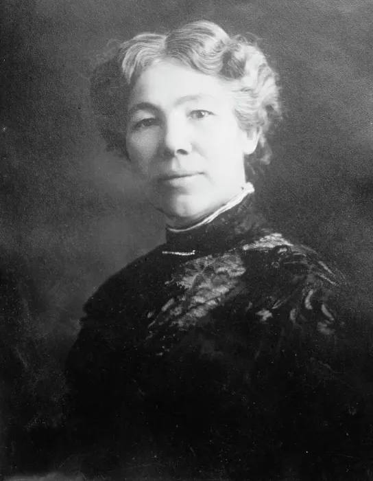 Framed Print : Mrs. Belle von Dorn Harbert, between c1910 and c1915. Creator: Bain News Service Framed Print : Mrs. Belle von Dorn Harbert, between c1910 and c1915. Creator: Bain News Service