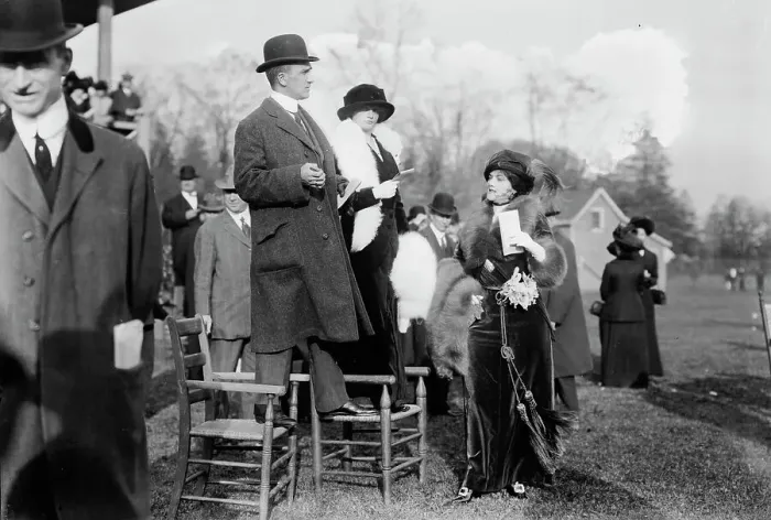 Framed Print : Mrs. Bramhall, Mr. & Mrs. Gilbert, between c1910 and c1915. Creator: Bain News Service Framed Print : Mrs. Bramhall, Mr. & Mrs. Gilbert, between c1910 and c1915. Creator: Bain News Service