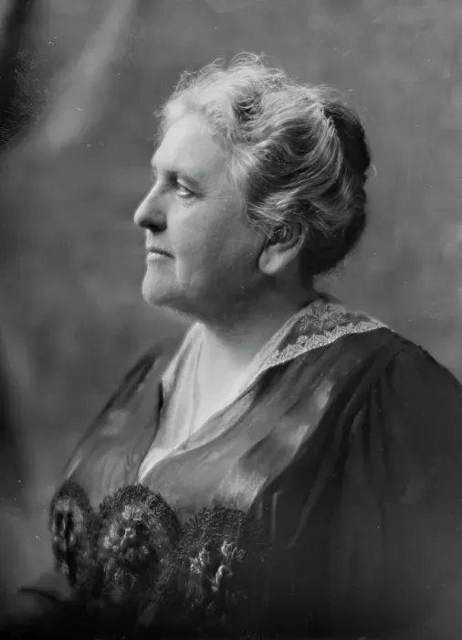 Framed Print : Mrs. C.H. Ingram, portrait photograph, 1919 May 26. Creator: Arnold Genthe Framed Print : Mrs. C.H. Ingram, portrait photograph, 1919 May 26. Creator: Arnold Genthe