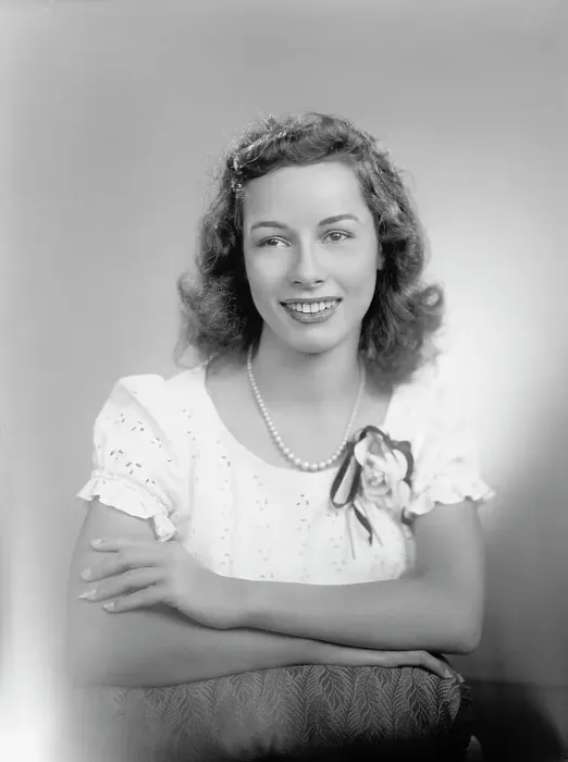 Framed Print : Mrs Charles W Bramlett - Portrait, 1945. Creator: Harris & Ewing. Mrs Charles W Bramlett - Portrait, 1945. Creator: Harris & Ewing Framed Print : Mrs Charles W Bramlett - Portrait, 1945. Creator: Harris & Ewing. Mrs Charles W Bramlett - Portrait, 1945. Creator: Harris & Ewing