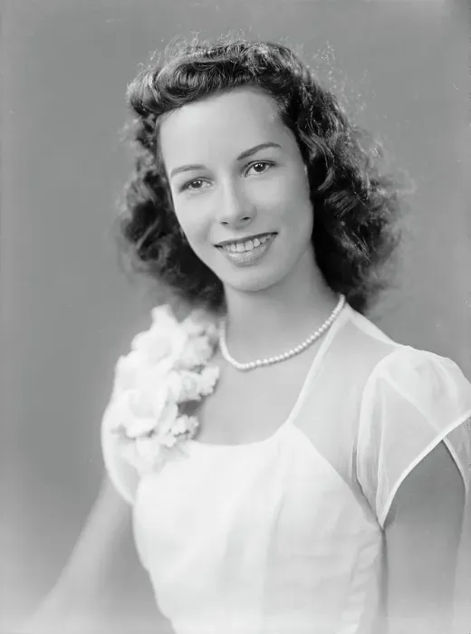 Framed Print : Mrs Charles W Bramlett - Portrait, 1945. Creator: Harris & Ewing. Mrs Charles W Bramlett - Portrait, 1945. Creator: Harris & Ewing Framed Print : Mrs Charles W Bramlett - Portrait, 1945. Creator: Harris & Ewing. Mrs Charles W Bramlett - Portrait, 1945. Creator: Harris & Ewing
