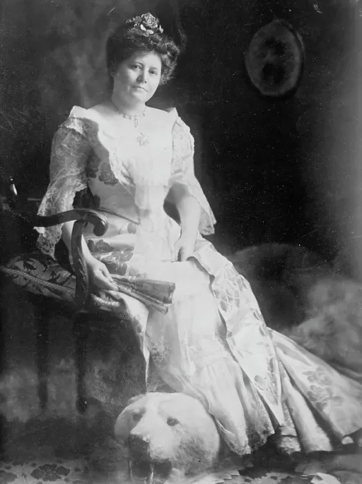 Framed Print : Mrs. Chas. W. Fairbanks seated holding fan, 1910. Creator: Bain News Service Framed Print : Mrs. Chas. W. Fairbanks seated holding fan, 1910. Creator: Bain News Service