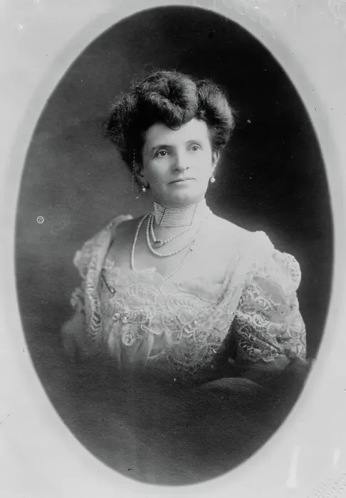 Framed Print : Mrs. F.C. Penfield, 1913. Creator: Bain News Service