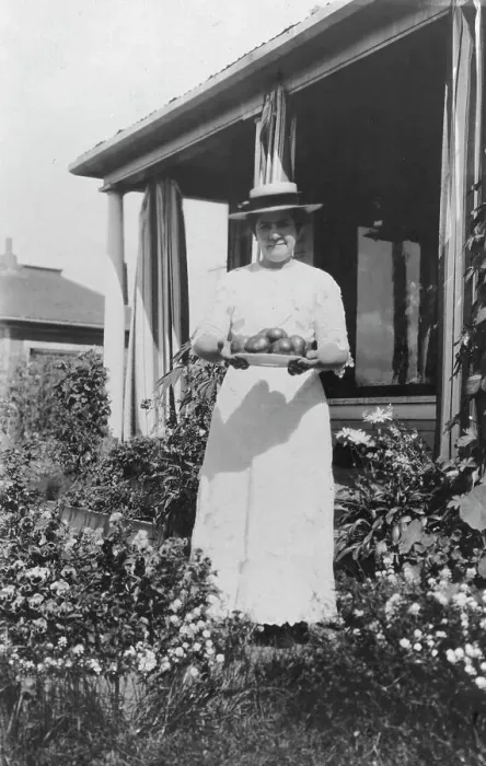Framed Print : Mrs. Frank Clark (?), between c1900 and 1916. Creator: Unknown Framed Print : Mrs. Frank Clark (?), between c1900 and 1916. Creator: Unknown