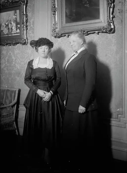 Framed Print : Mrs. Geo. Bass, Mary E. Foy, between c1915 and c1920. Creator: Bain News Service Framed Print : Mrs. Geo. Bass, Mary E. Foy, between c1915 and c1920. Creator: Bain News Service