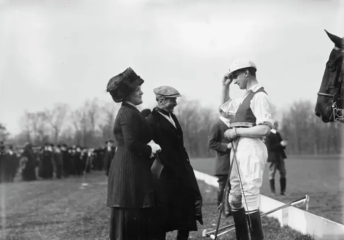 Framed Print : Mrs. Geo. Gould & Buckmaster on polo field, 1911. Creator: Bain News Service Framed Print : Mrs. Geo. Gould & Buckmaster on polo field, 1911. Creator: Bain News Service