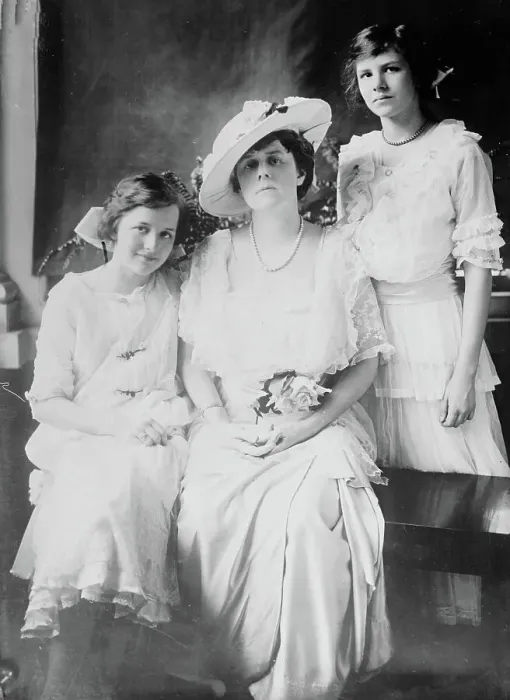 Framed Print : Mrs. George Barnett, between c1910 and c1915. Creator: Bain News Service Framed Print : Mrs. George Barnett, between c1910 and c1915. Creator: Bain News Service