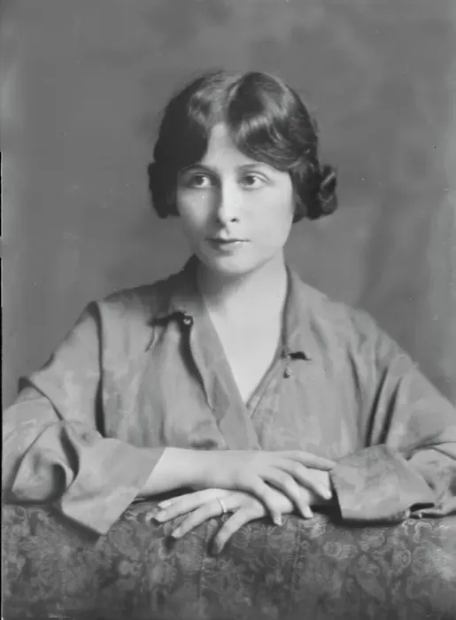 Framed Print : Mrs. H. Lieles, portrait photograph, 1918 Apr. 25. Creator: Arnold Genthe Framed Print : Mrs. H. Lieles, portrait photograph, 1918 Apr. 25. Creator: Arnold Genthe