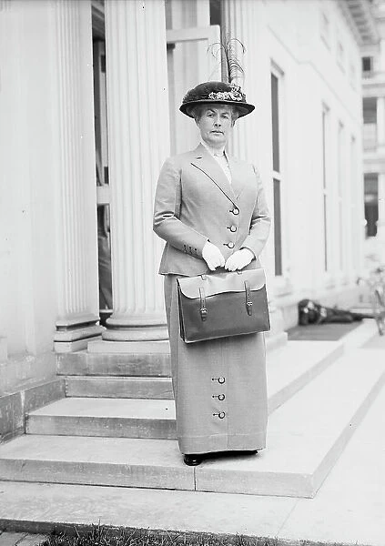 Mrs. Helen L. Grenfell, 1914. Creator: Harris & Ewing. Mrs. Helen L. Grenfell, 1914. Creator: Harris & Ewing