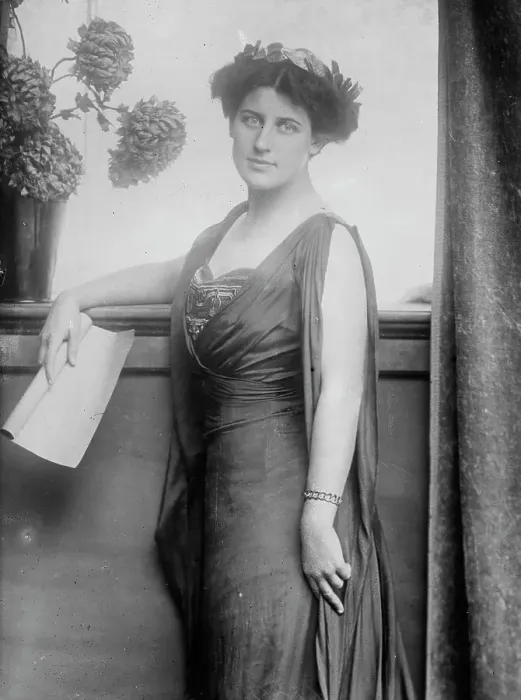 Framed Print : Mrs. Inez Milholland posing with scroll of paper, 1910. Creator: Bain News Service Framed Print : Mrs. Inez Milholland posing with scroll of paper, 1910. Creator: Bain News Service
