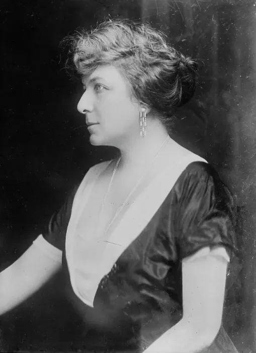 Framed Print : Mrs. J. Borden Harriman, between c1910 and c1915. Creator: Bain News Service Framed Print : Mrs. J. Borden Harriman, between c1910 and c1915. Creator: Bain News Service