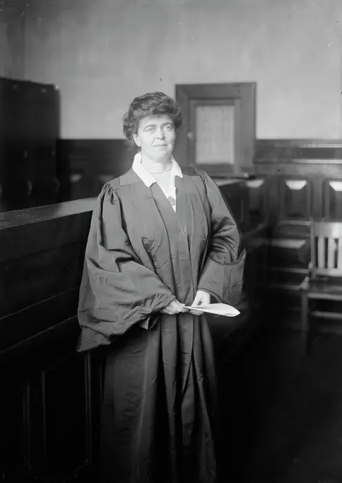 Framed Print : Mrs. Jean H. Norris, between c1915 and c1920. Creator: Bain News Service Framed Print : Mrs. Jean H. Norris, between c1915 and c1920. Creator: Bain News Service