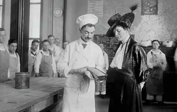Framed Print : Mrs. J.L. Putnam at Naval Cooks School, between c1915 and 1918. Creator: Bain News Service Framed Print : Mrs. J.L. Putnam at Naval Cooks School, between c1915 and 1918. Creator: Bain News Service