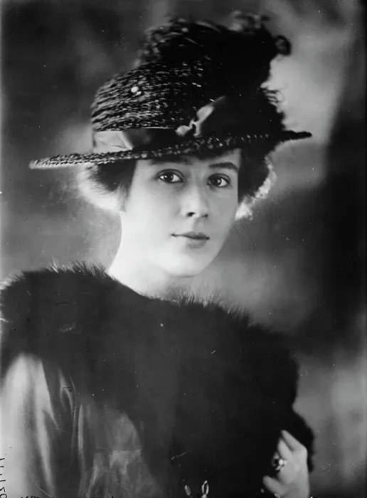 Framed Print : Mrs. J.M. Beck Jr. (Adelaide Wilmerding), between c1915 and c1920. Creator: Bain News Service Framed Print : Mrs. J.M. Beck Jr. (Adelaide Wilmerding), between c1915 and c1920. Creator: Bain News Service