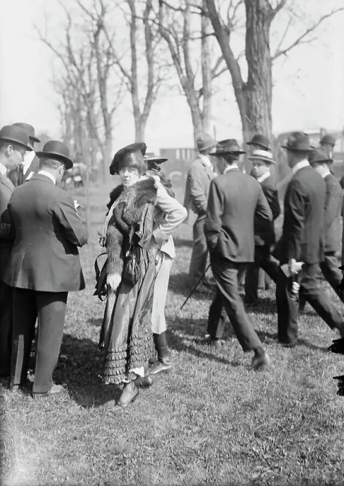 Framed Print : Mrs. Joe Widener, between c1915 and c1920. Creator: Bain News Service Framed Print : Mrs. Joe Widener, between c1915 and c1920. Creator: Bain News Service