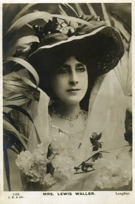 Framed Print : Mrs Lewis Waller, English actress, c1906. Artist: Langfier Photo Framed Print : Mrs Lewis Waller, English actress, c1906. Artist: Langfier Photo
