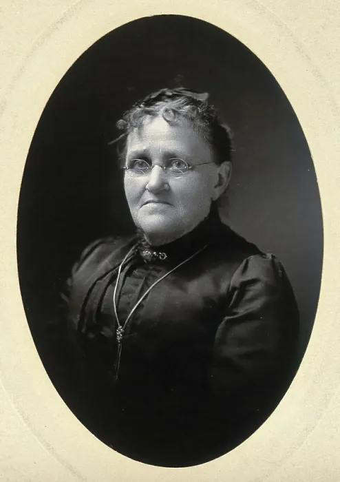 Framed Print : Mrs Lizzie Hill, c1870s. Creator: Ramsdell Studio Framed Print : Mrs Lizzie Hill, c1870s. Creator: Ramsdell Studio