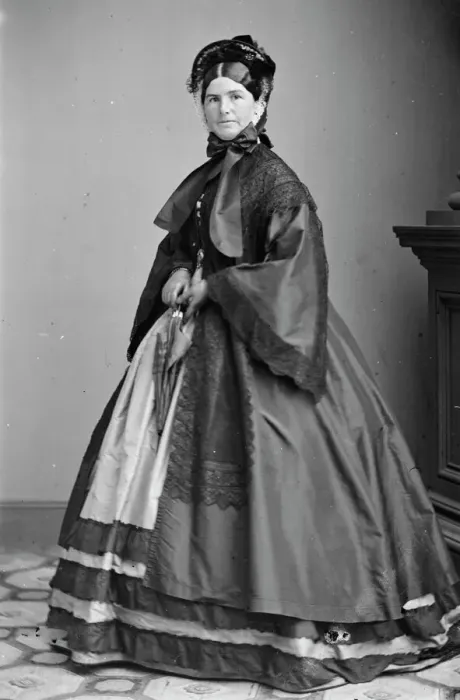 Framed Print : Mrs. N. P. Banks, between 1855 and 1865. Creator: Unknown Framed Print : Mrs. N. P. Banks, between 1855 and 1865. Creator: Unknown