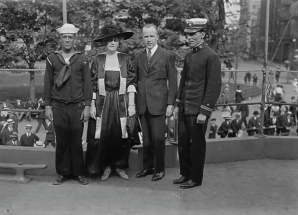 Mrs. O. Harriman, Blaine Ewing, Lieut. McKinney, 1917. Creator: Bain News Service