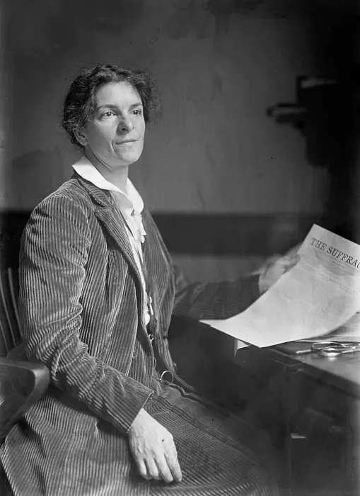 Framed Print : Mrs. Rheta C. Dorr, Suffragist, with First Edition of The Suffragist, 1913. Creator: Harris & Ewing. Mrs. Rheta C. Dorr, Suffragist, with First Edition of The Suffragist, 1913. Creator: Harris & Ewing Framed Print : Mrs. Rheta C. Dorr, Suffragist, with First Edition of The Suffragist, 1913. Creator: Harris & Ewing. Mrs. Rheta C. Dorr, Suffragist, with First Edition of The Suffragist, 1913. Creator: Harris & Ewing