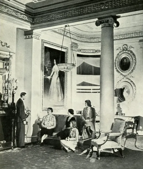 Framed Print : Mrs. Roosevelt at the Palace, October 1942, (1947). Creator: Unknown Framed Print : Mrs. Roosevelt at the Palace, October 1942, (1947). Creator: Unknown
