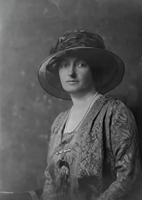 Framed Print : Mrs. Seward Prosser, portrait photograph, 1919 June. Creator: Arnold Genthe Framed Print : Mrs. Seward Prosser, portrait photograph, 1919 June. Creator: Arnold Genthe