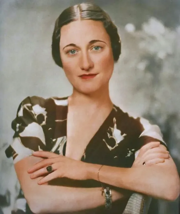 Framed Print : Mrs Simpson: A Studio Portrait, 1937. Creator: Unknown Framed Print : Mrs Simpson: A Studio Portrait, 1937. Creator: Unknown
