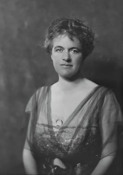 Framed Print : Mrs. Stillman, portrait photograph, 1918 May 26. Creator: Arnold Genthe Framed Print : Mrs. Stillman, portrait photograph, 1918 May 26. Creator: Arnold Genthe