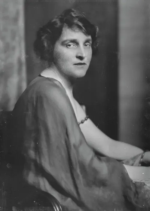 Framed Print : Mrs. Thomas Moore, portrait photograph, 1917 Dec. 13. Creator: Arnold Genthe Framed Print : Mrs. Thomas Moore, portrait photograph, 1917 Dec. 13. Creator: Arnold Genthe