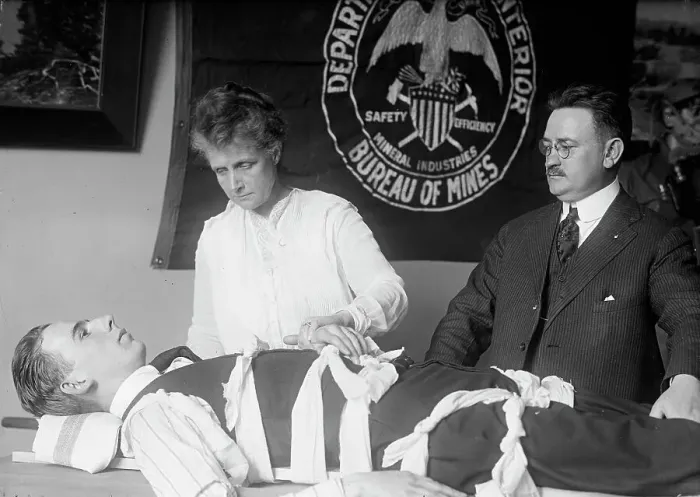 Framed Print : Mrs. Van H. Manning, U.S. Bureau of Mines, Left, Mine Rescue Methods, 1917. Creator: Harris & Ewing. Mrs. Van H. Manning, U.S. Bureau of Mines, Left, Mine Rescue Methods, 1917. Creator: Harris & Ewing Framed Print : Mrs. Van H. Manning, U.S. Bureau of Mines, Left, Mine Rescue Methods, 1917. Creator: Harris & Ewing. Mrs. Van H. Manning, U.S. Bureau of Mines, Left, Mine Rescue Methods, 1917. Creator: Harris & Ewing