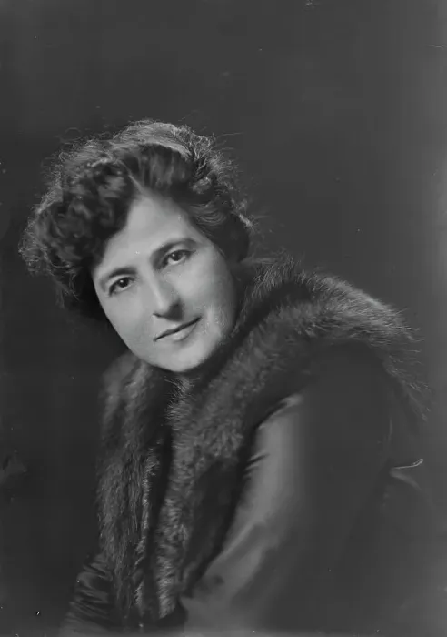 Framed Print : Mrs. William B. Kennedy, portrait photograph, 1918 Oct. 29. Creator: Arnold Genthe Framed Print : Mrs. William B. Kennedy, portrait photograph, 1918 Oct. 29. Creator: Arnold Genthe