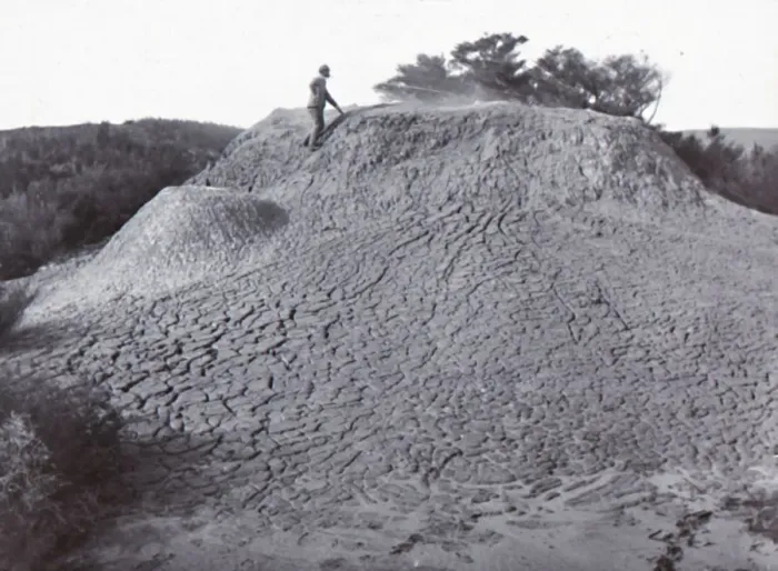 Framed Print : Mud Volcano Waiotapu, late 19th-early 20th century. Creator: Unknown Framed Print : Mud Volcano Waiotapu, late 19th-early 20th century. Creator: Unknown