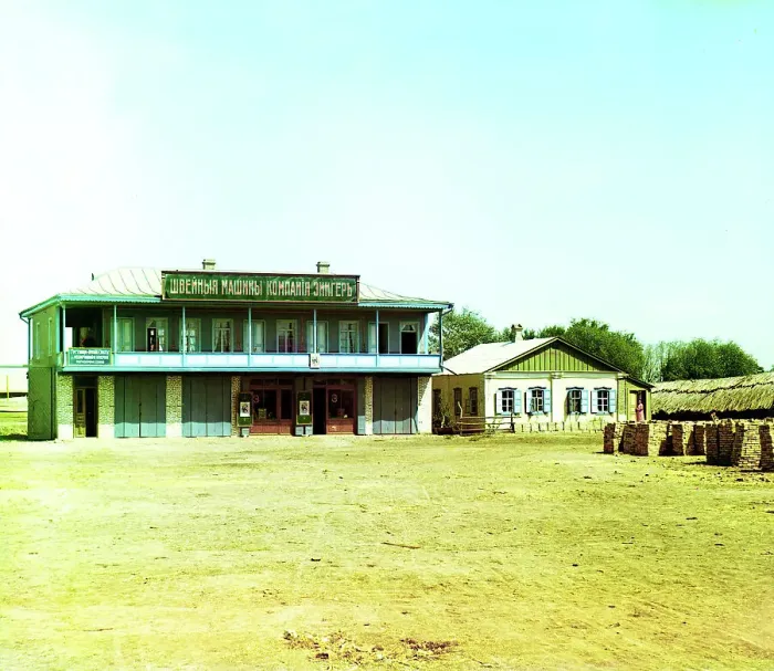 Framed Print : Mugan; inn in Petropavlovskoe, between 1905 and 1915. Creator: Sergey Mikhaylovich Prokudin-Gorsky Framed Print : Mugan; inn in Petropavlovskoe, between 1905 and 1915. Creator: Sergey Mikhaylovich Prokudin-Gorsky