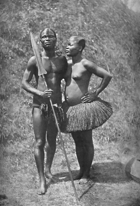Framed Print : A Mulolo (Congo) warrior and his wife from the central Congo regions, 1902 Framed Print : A Mulolo (Congo) warrior and his wife from the central Congo regions, 1902