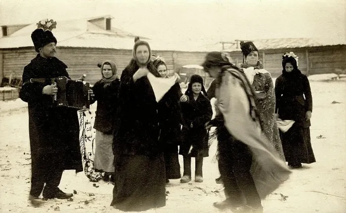 Framed Print : Mummers on the streets of the Znamensky Glass Factory on Christmastide, 1913-1914. Creator: S. Ia. Mamontov Framed Print : Mummers on the streets of the Znamensky Glass Factory on Christmastide, 1913-1914. Creator: S. Ia. Mamontov