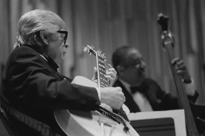 Framed Print : Mundell Lowe, Andre Previn Trio, Barbican, 1995. Creator: Brian Foskett Framed Print : Mundell Lowe, Andre Previn Trio, Barbican, 1995. Creator: Brian Foskett