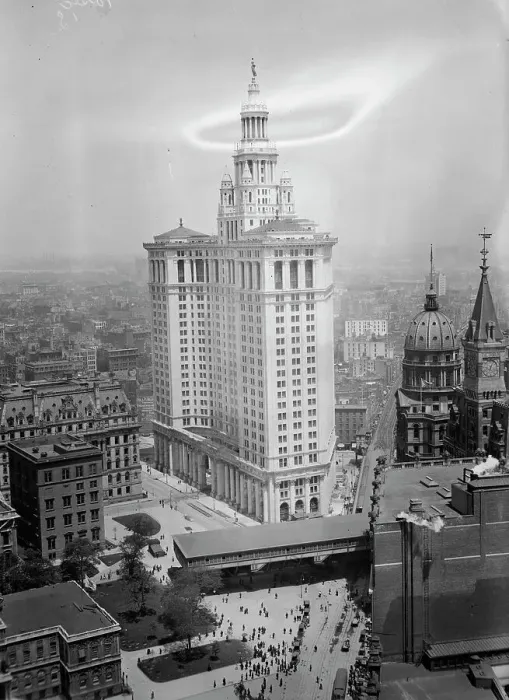 Framed Print : Municipal Bldg. - New York, 1913. Creator: Bain News Service Framed Print : Municipal Bldg. - New York, 1913. Creator: Bain News Service