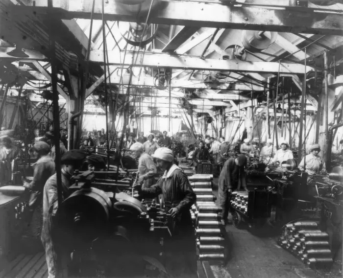 Framed Print : Munitions factory, London, World War I, 1914-1918. Artist: Haua Framed Print : Munitions factory, London, World War I, 1914-1918. Artist: Haua