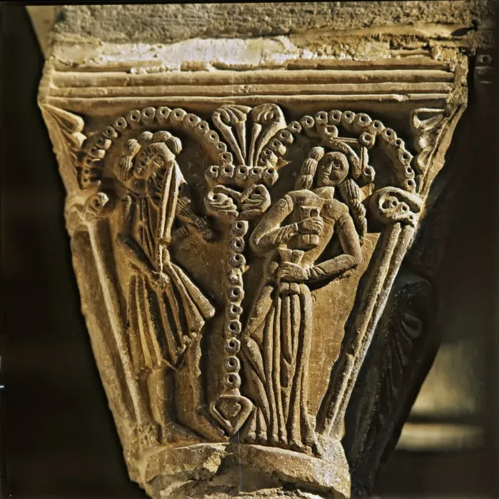Framed Print : Musicians playing the rebec, figures in a capital of the cloister of the Monastery Framed Print : Musicians playing the rebec, figures in a capital of the cloister of the Monastery