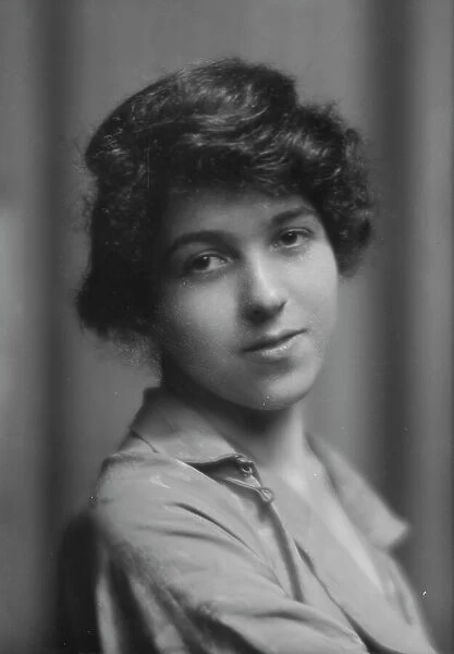 Myers, C.R. Mrs. portrait photograph, 1915 June 2. Creator: Arnold Genthe